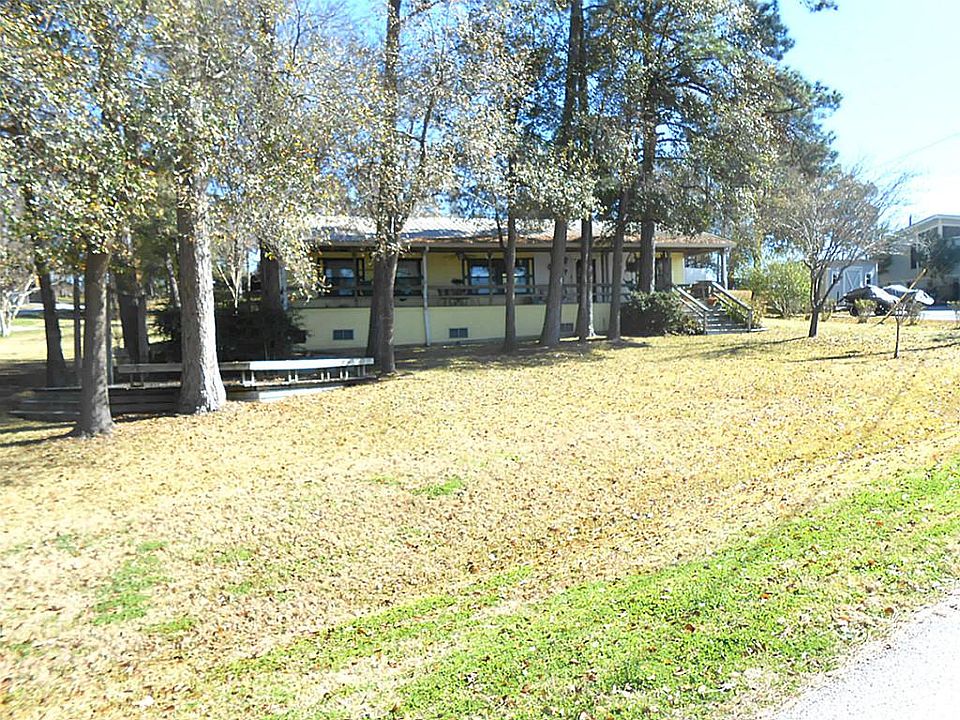 1st image of 227 Pine Grv