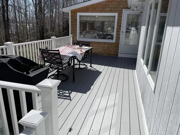 18 Via Monaco Ln, Surry, ME 04684
