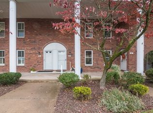 6 Castle Hill Rd #E, Agawam, MA 01001