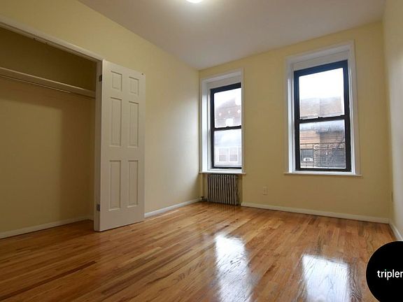 3rd image of 680 Manhattan Ave APT 4