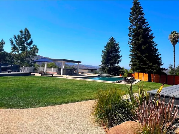 1184 Mellow Ln, Simi Valley, CA 93065