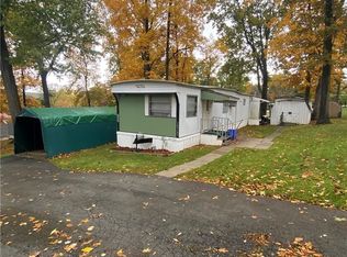 145 Colonial Dr, Indiana, PA 15701