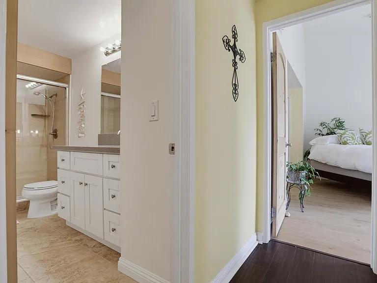 2508 Navarra Dr #403 — Photo 21