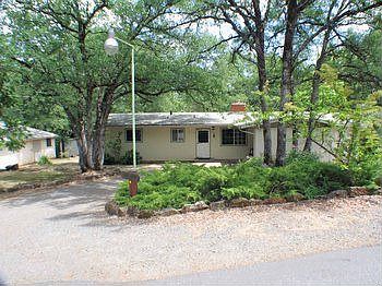 1st image of 340 Black Oak Dr