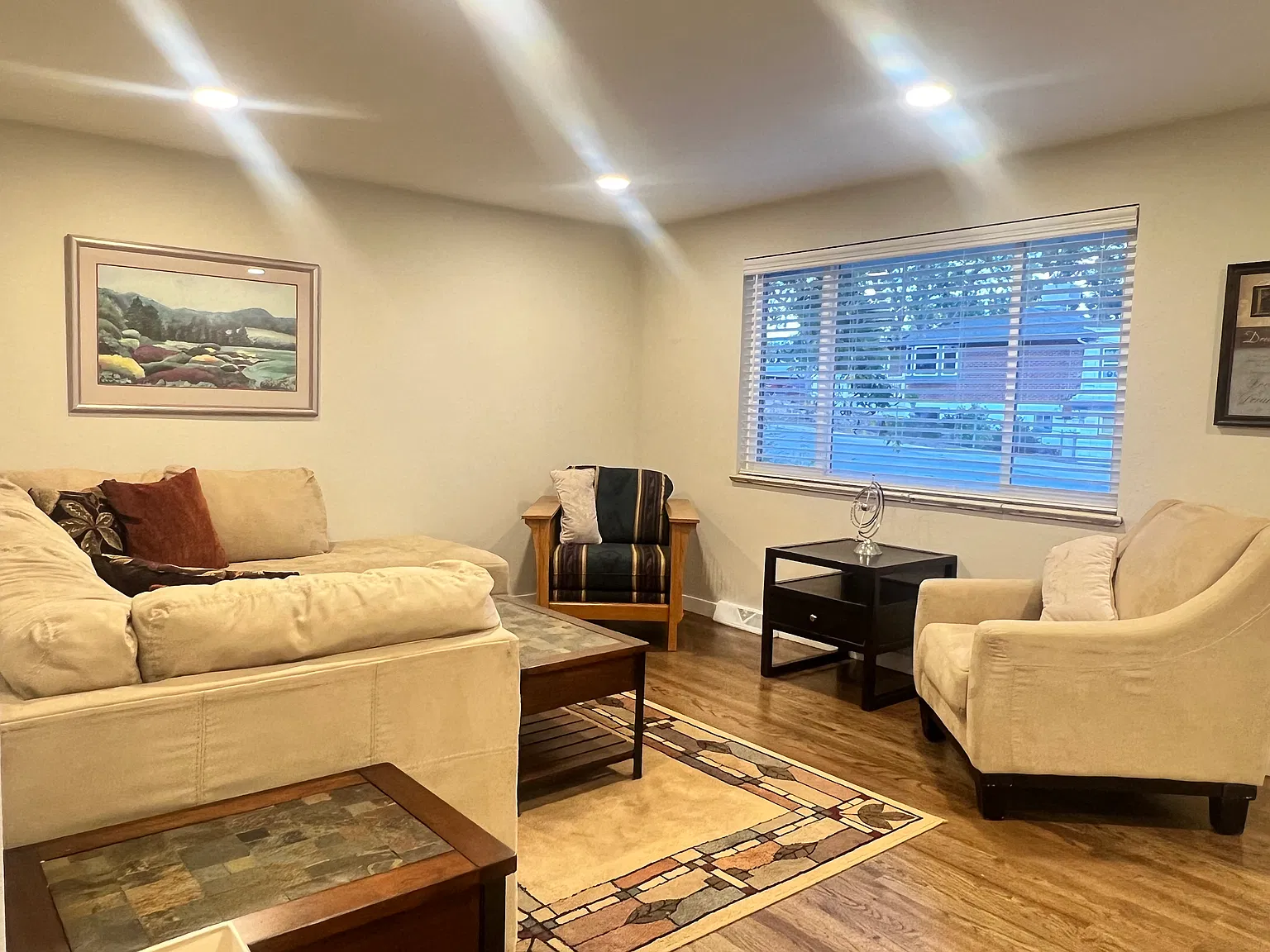 5 bed, 2000 sqft, $3,000 — Photo 4