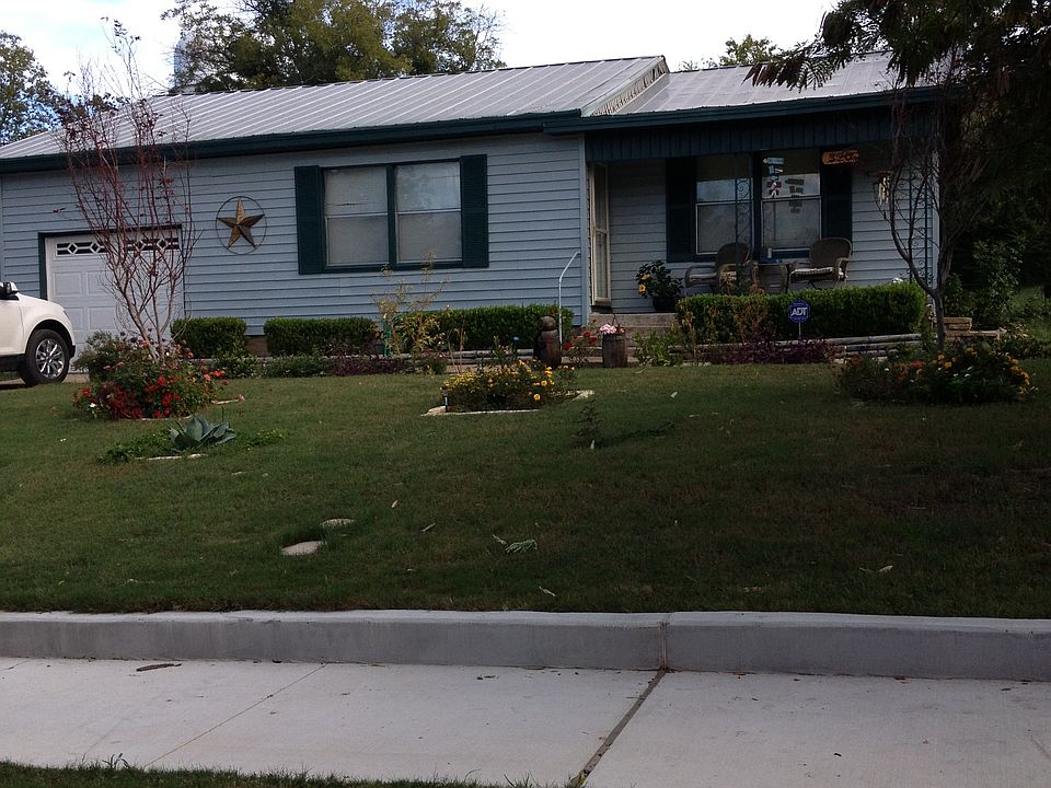 landscaped yard