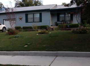 320 S Stidham St, Hamilton, TX 76531