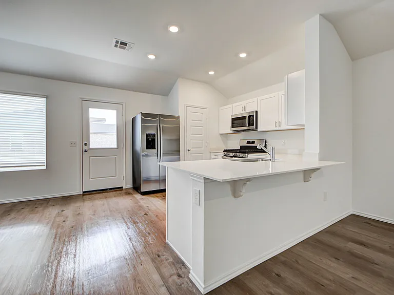 6100 Western Redbud Trl — Photo 16