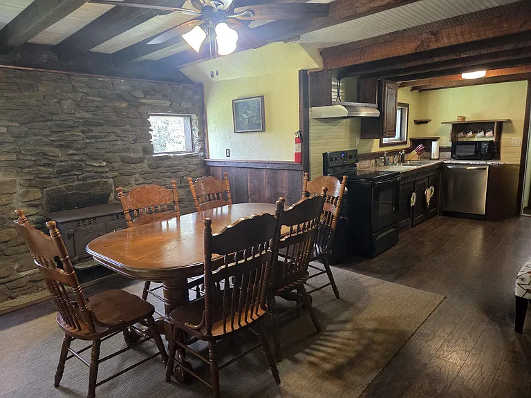 361 Warren Creek Rd — Photo 4