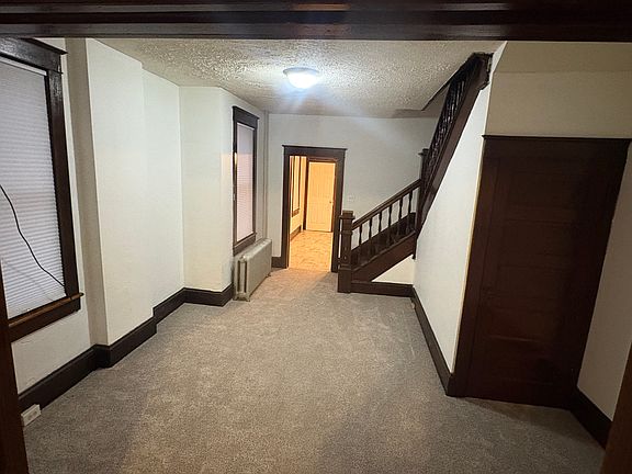 2nd image of 403 N Mechanic St