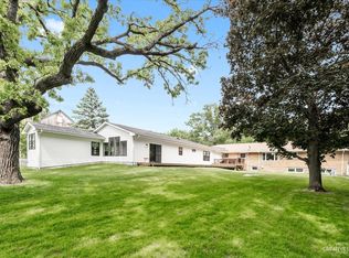 12N988 Engel Rd, Sycamore, IL 60178