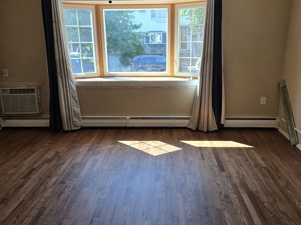 1st image of 8909 Doran Ave Floor 2