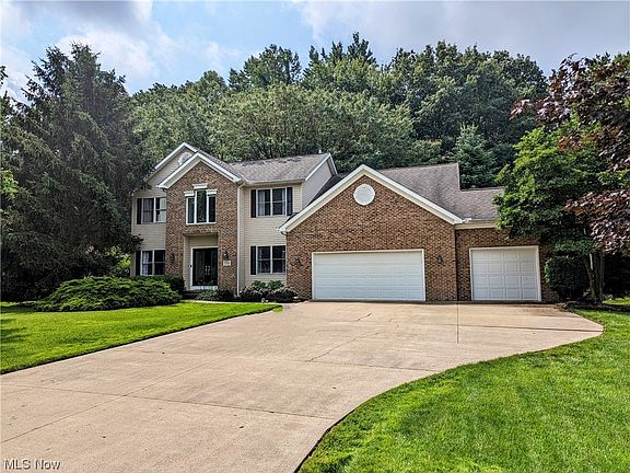 2nd image of 5576 Primavera Dr