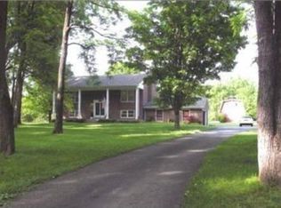 1124 Pine Creek Trl, Shepherdsville, KY 40165