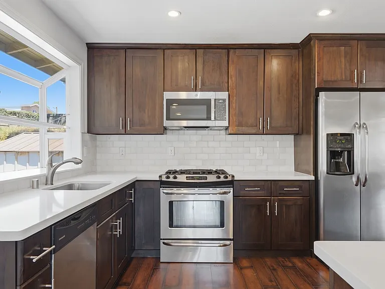 222 Indio Dr — Photo 11