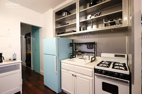 Rented by Sotheby's International Realty | media 9