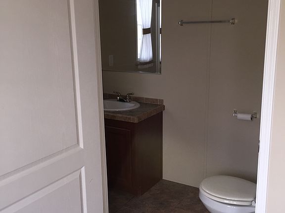 4th image of 104 Plumwood Ln