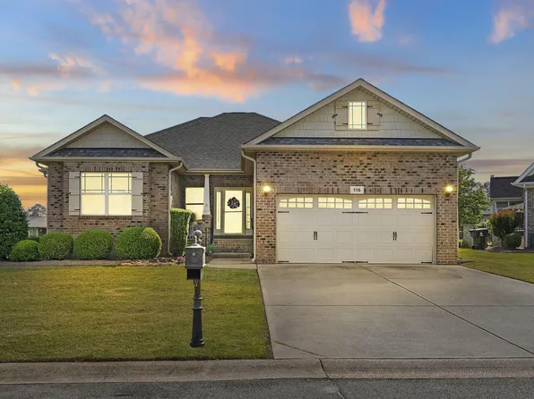 116 Colonade Ct, Benson, NC 27504