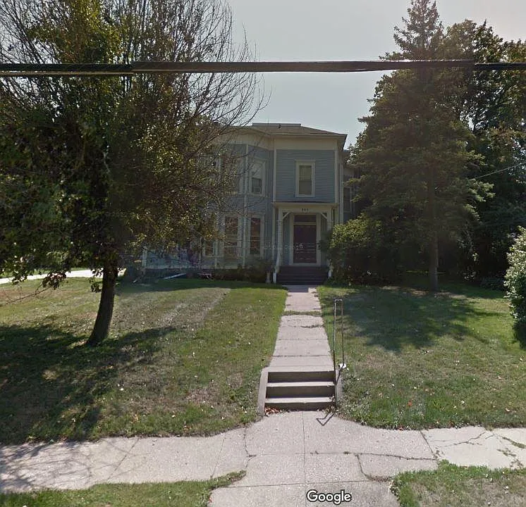 845 W Stephenson St #5
