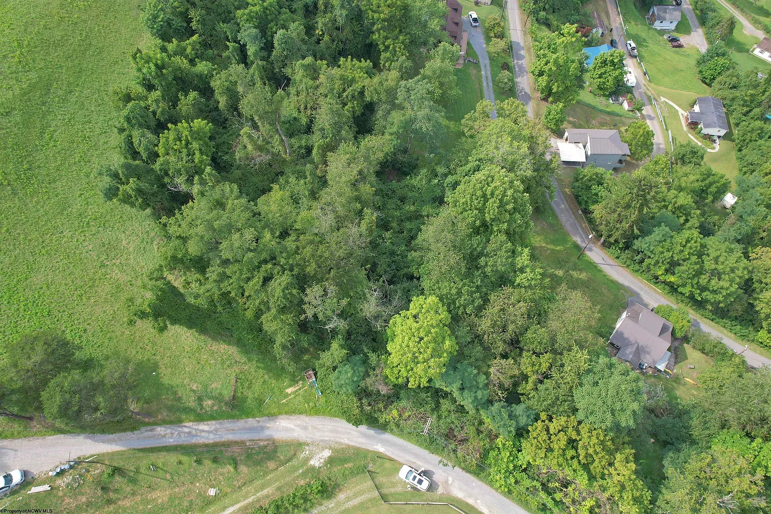 Lockview Ave photo 1