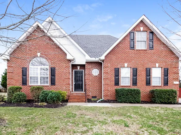 241 Conquest Rd, Murfreesboro, TN 37128