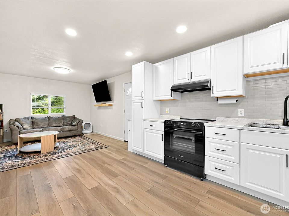 1st image of 4621 East Street #2