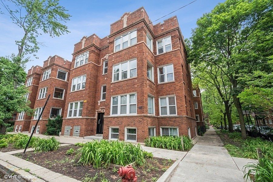 1st image of 6503 N Greenview Ave APT 1