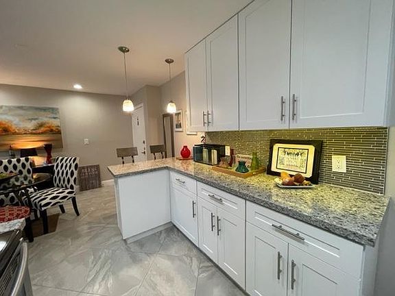 4th image of 1930 NE 2nd Avenue #210L