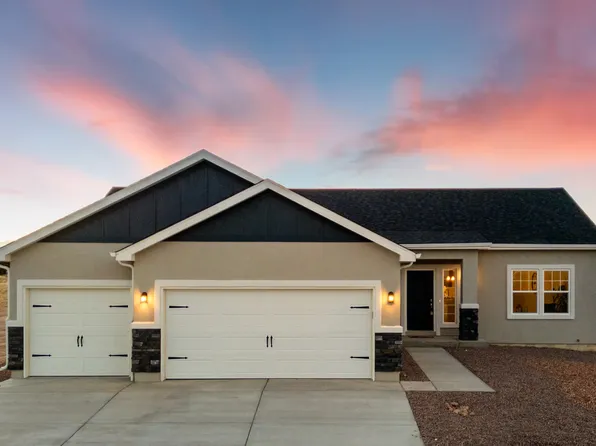 995 E Kirkwood Dr, Pueblo West, CO 81007