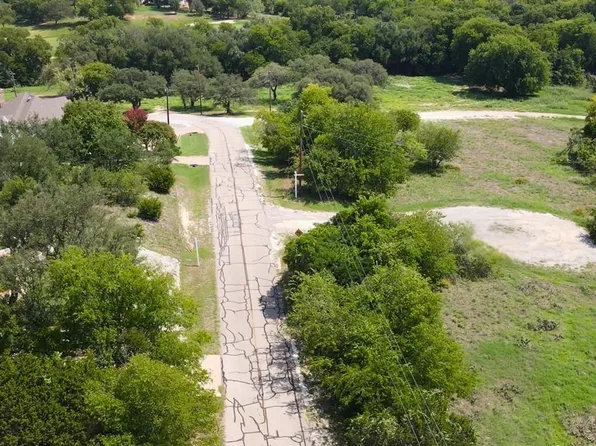 15032 Golf Dr, Whitney, TX 76692