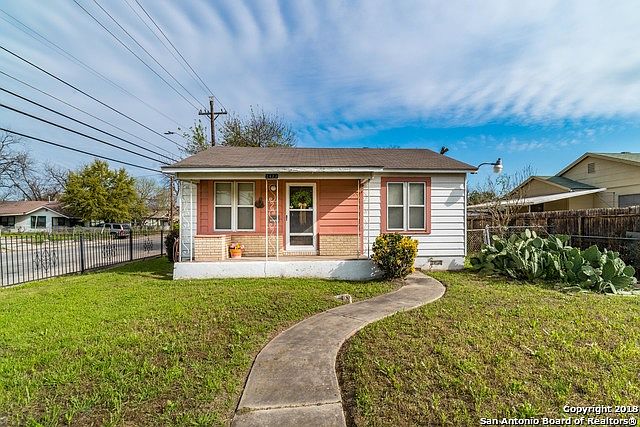 1st image of 2423 Perez St