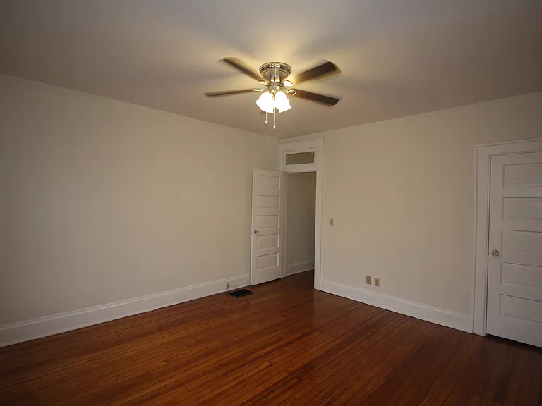 74 W Greenwood Ave — Photo 16