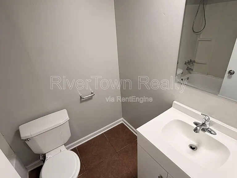 4778 Daphne Rd — Photo 15