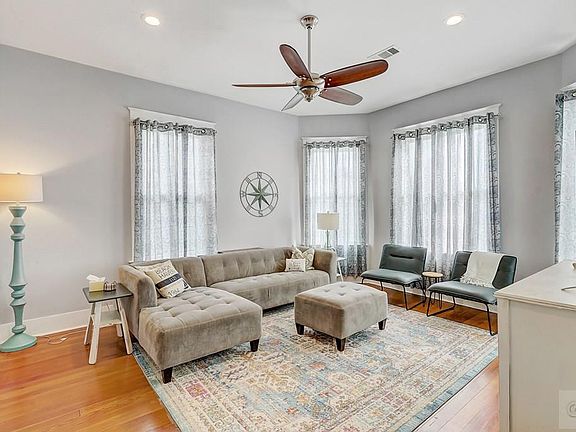 3rd image of 3922 Avenue N 1/2