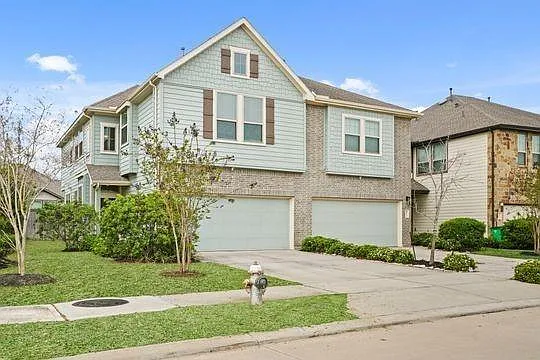 2527 Bordelon Ln — Photo 1
