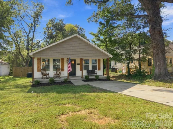 523 Gibson Dr NW, Concord, NC 28025