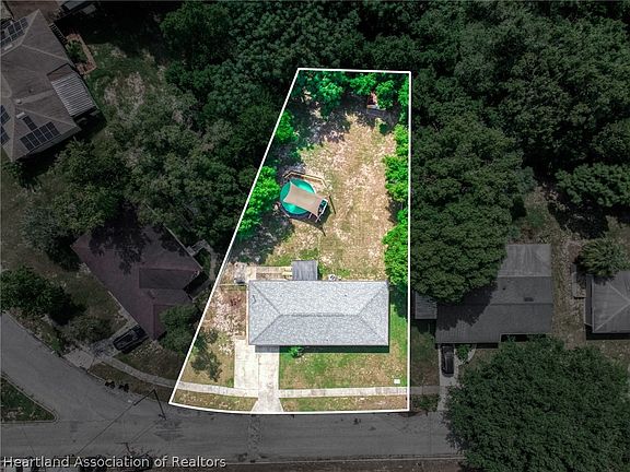 2nd image of 914 Santa Maria Rd