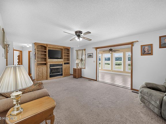 4th image of 926 Chambers Ferry Road
