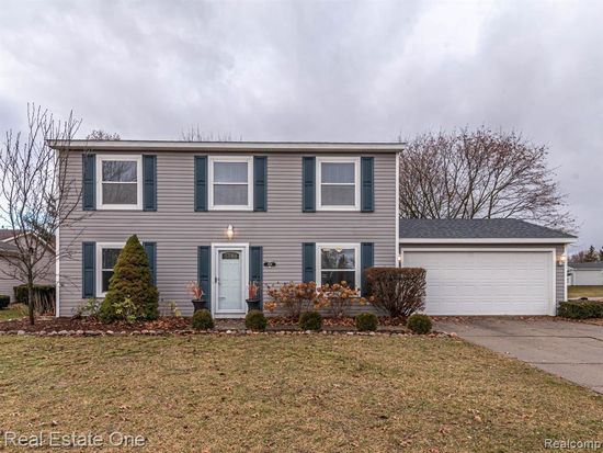 1108 Meadowview Dr Waterford Mi 48327 Mls 40018688 Zillow
