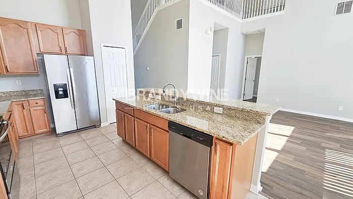 16322 Laurel Garden Ct — Photo 11