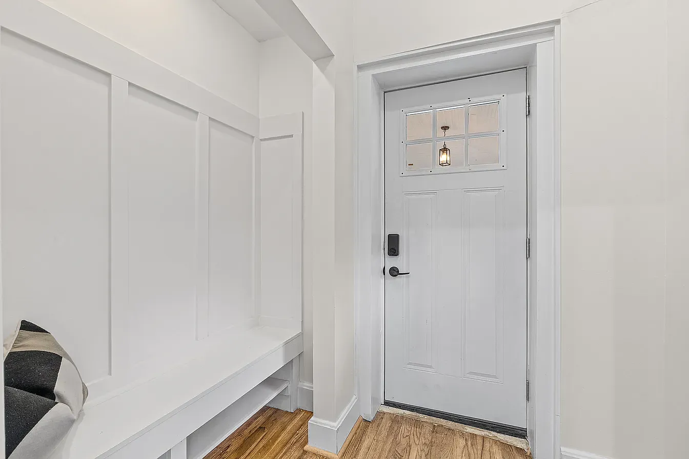3 bed, 1704 sqft, $2,350 — Photo 3
