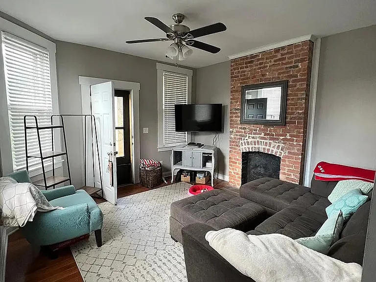 497 W 4th Ave — Photo 3