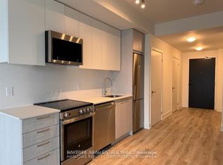 185 Deerfield Rd #901, Newmarket, ON