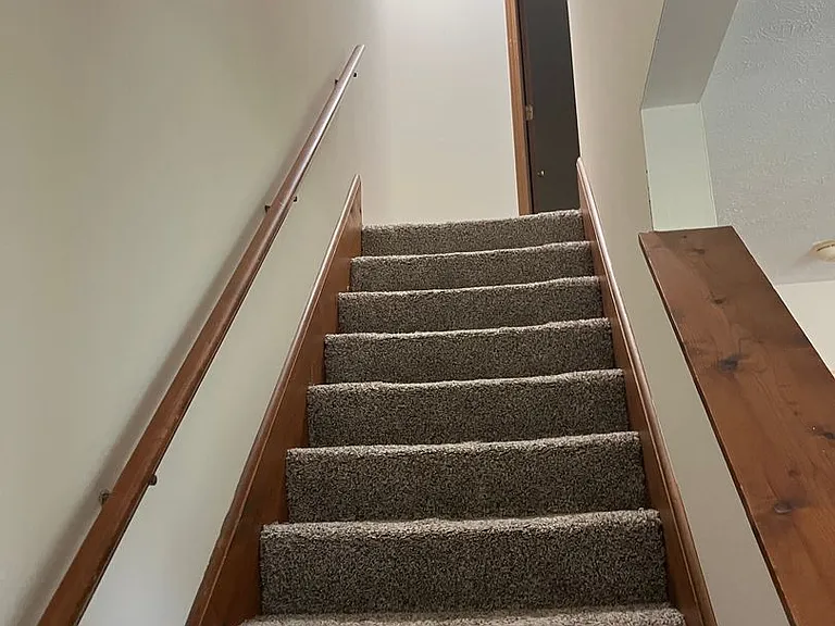 1220 Bunker Hill Ct #B — Photo 11