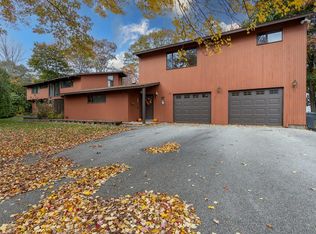 27 Aldrich St, Webster, MA 01570