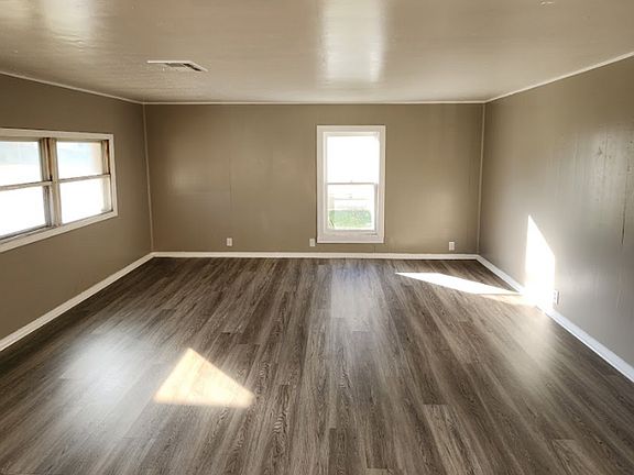 5th image of 4629 SE 20th St