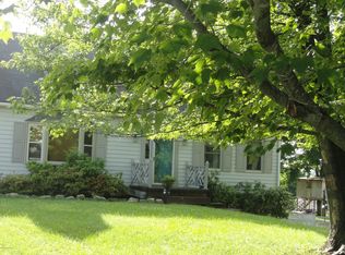 1255 Cambria St NW, Christiansburg, VA 24073
