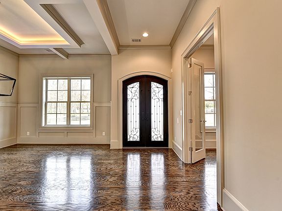 2nd image of 3020 Wallace Rd