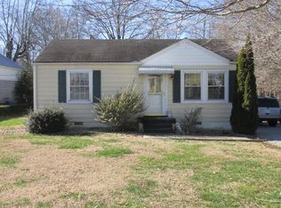 1202 Summer St, Manchester, TN 37355