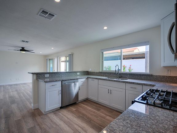 2nd image of 4209 N 31st Pl #5